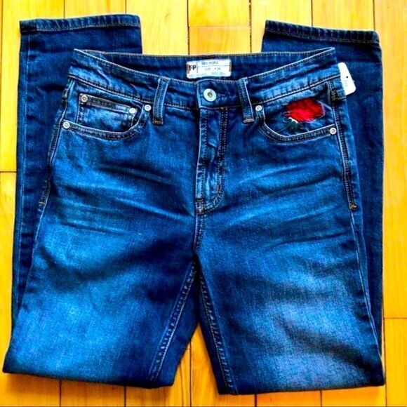 FREE PEOPLE EMBROIDERED ANKLE SKINNY JEANS XS (or Jr’s) NWT - Picture 11 of 16
